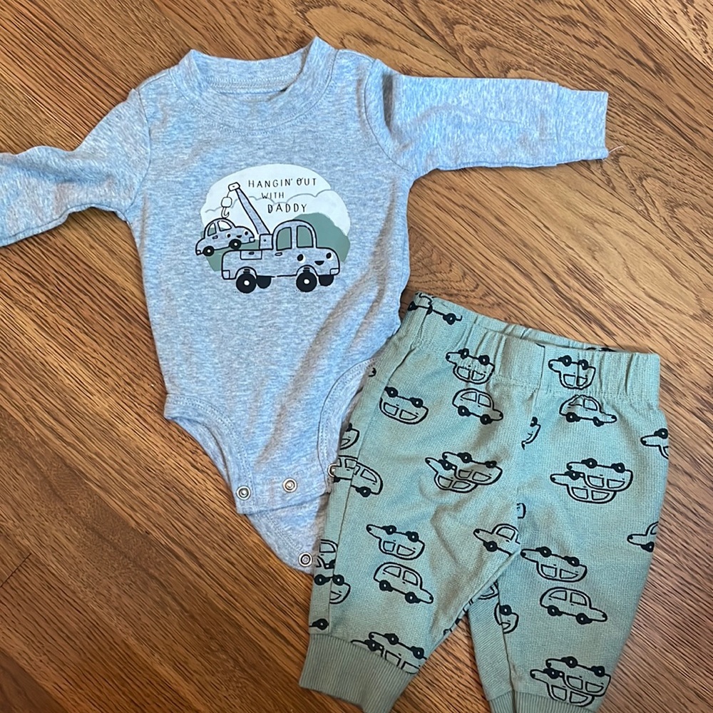 Set of 2 - Pants + Matching Long Sleeve Shirt, 0-3 Months from Carter’s
